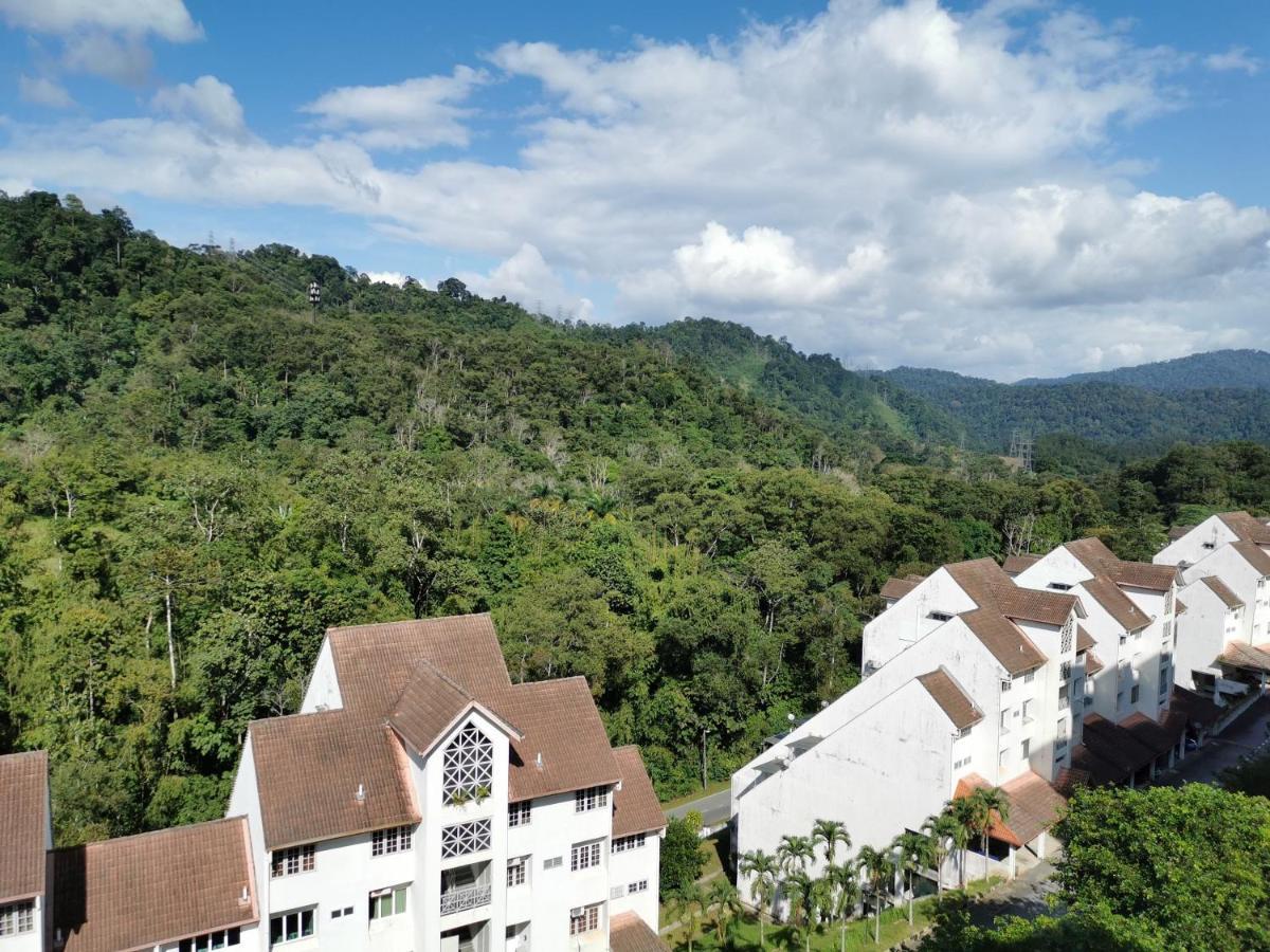Selesa Hillhomes 1 At Bukit Tinggi Bentong Exterior photo